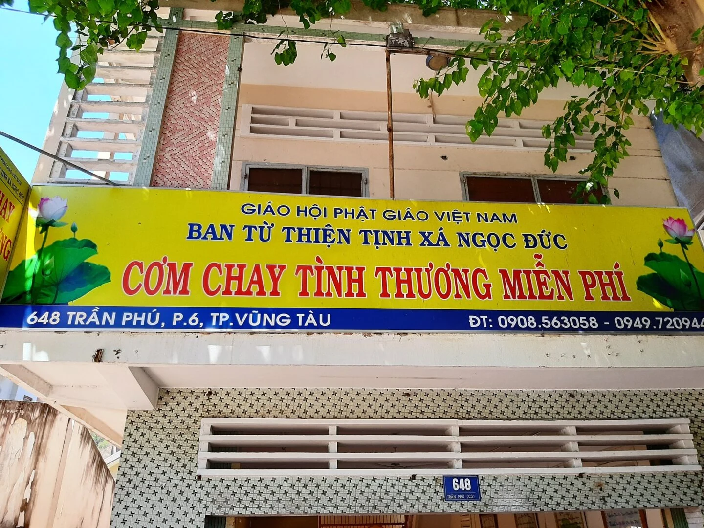 Quán Cơm Tình Thương